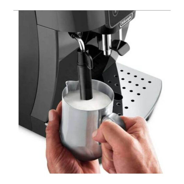 Aparat za espresso ECAM220.22.GB Magnifica De`Longhi